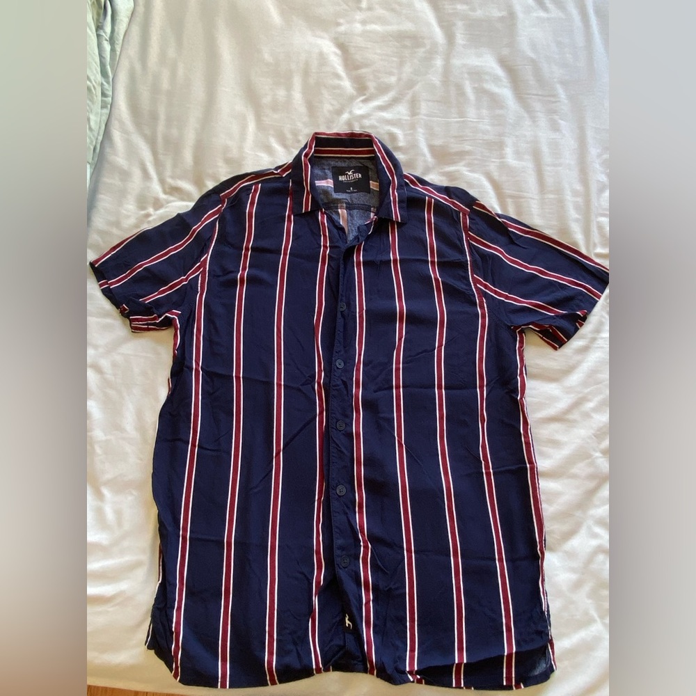 Hollister half-sleeve cuban collar shirt